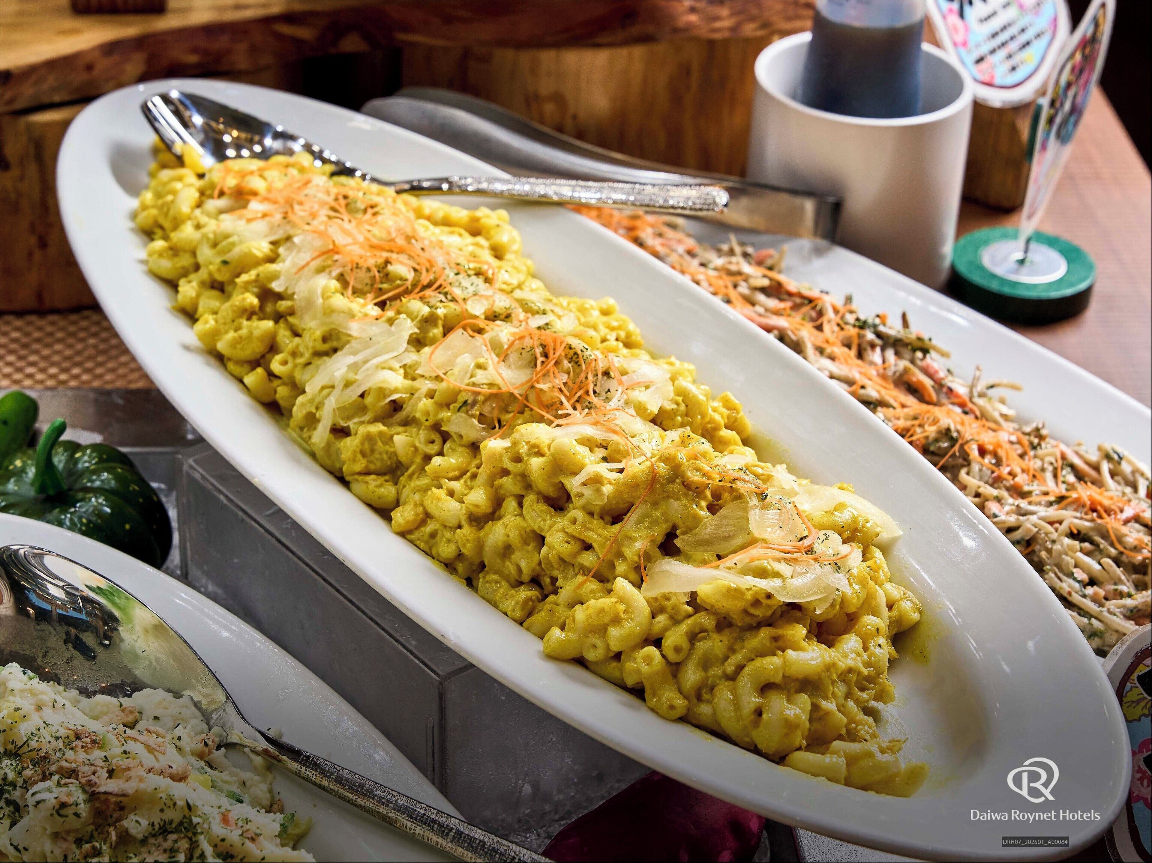 breakfast and lunch served