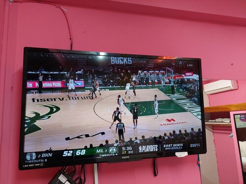 Best Time Inn Hotel - Car Rental