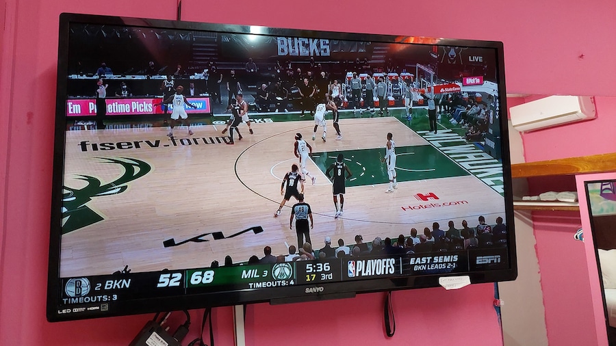 Best Time Inn Hotel - Car Rental