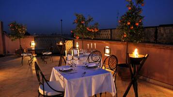 Lunch and dinner served, pool views