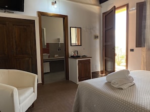 Standard Double Room | Premium bedding, minibar, desk, bed sheets - Tenute Plaia Agriturismo (Castellammare del Golfo)