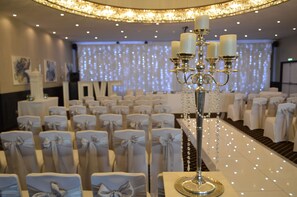 Indoor wedding - The Bold Hotel, BW Signature Collection (Southport)