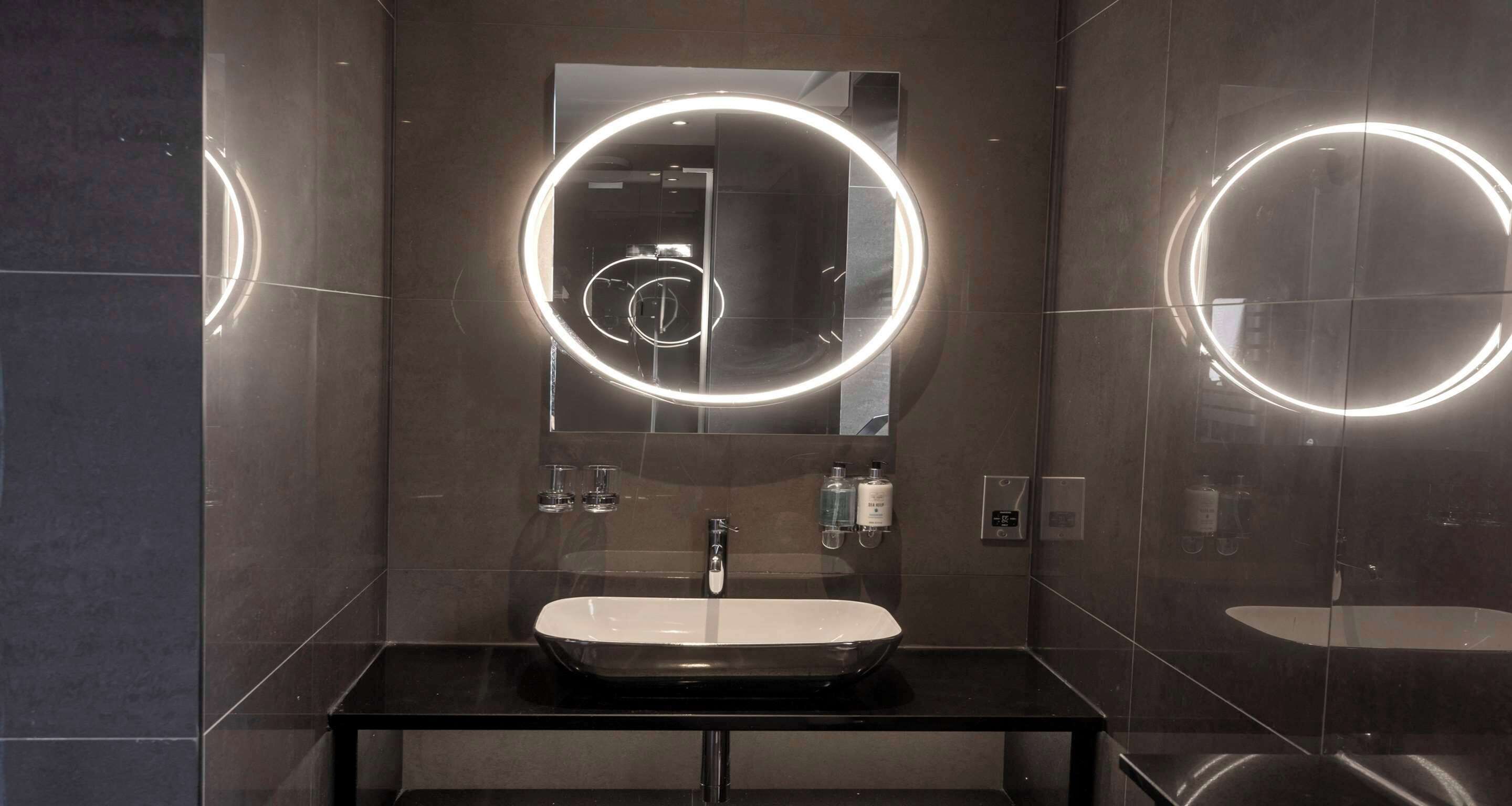 superior suite, 1 king bed, non smoking | desk, soundproofing, rollaway beds, free wifi