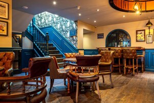 Breakfast, lunch and dinner served