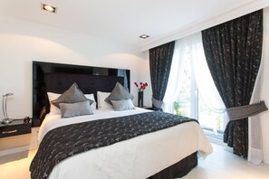 Superior Con vista al mar y Sin Jacuzzi	105-201 | Premium bedding, minibar, in-room safe, individually decorated - Winery Boutique Hotel (Algarrobo)