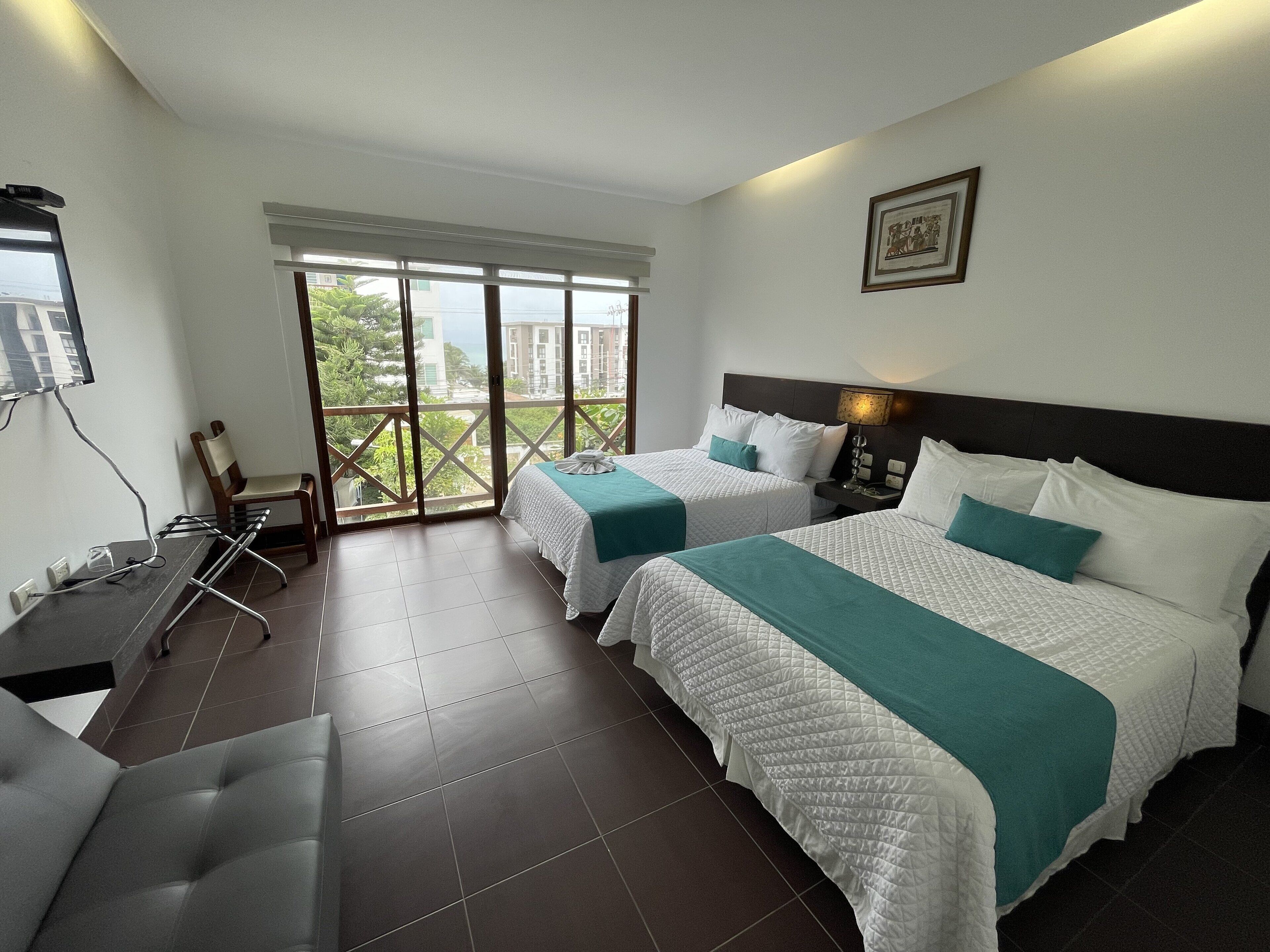 Doppia Superior | Copriletto in piuma, ferro/asse da stiro, lenzuola