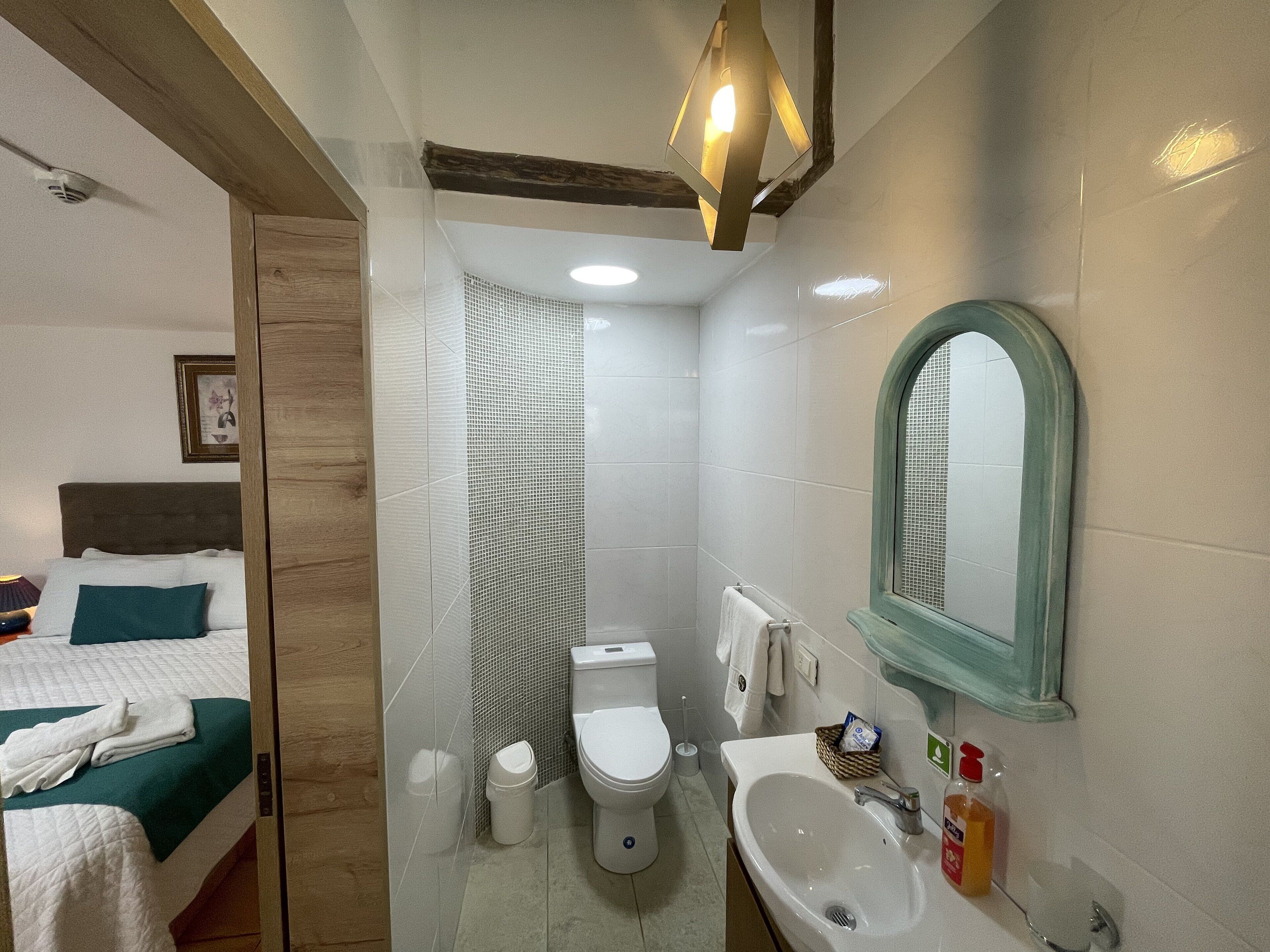 family cabin, 2 bedrooms, refrigerator & microwave, poolside | bathroom | shower, rainfall showerhead, free toiletries, towels