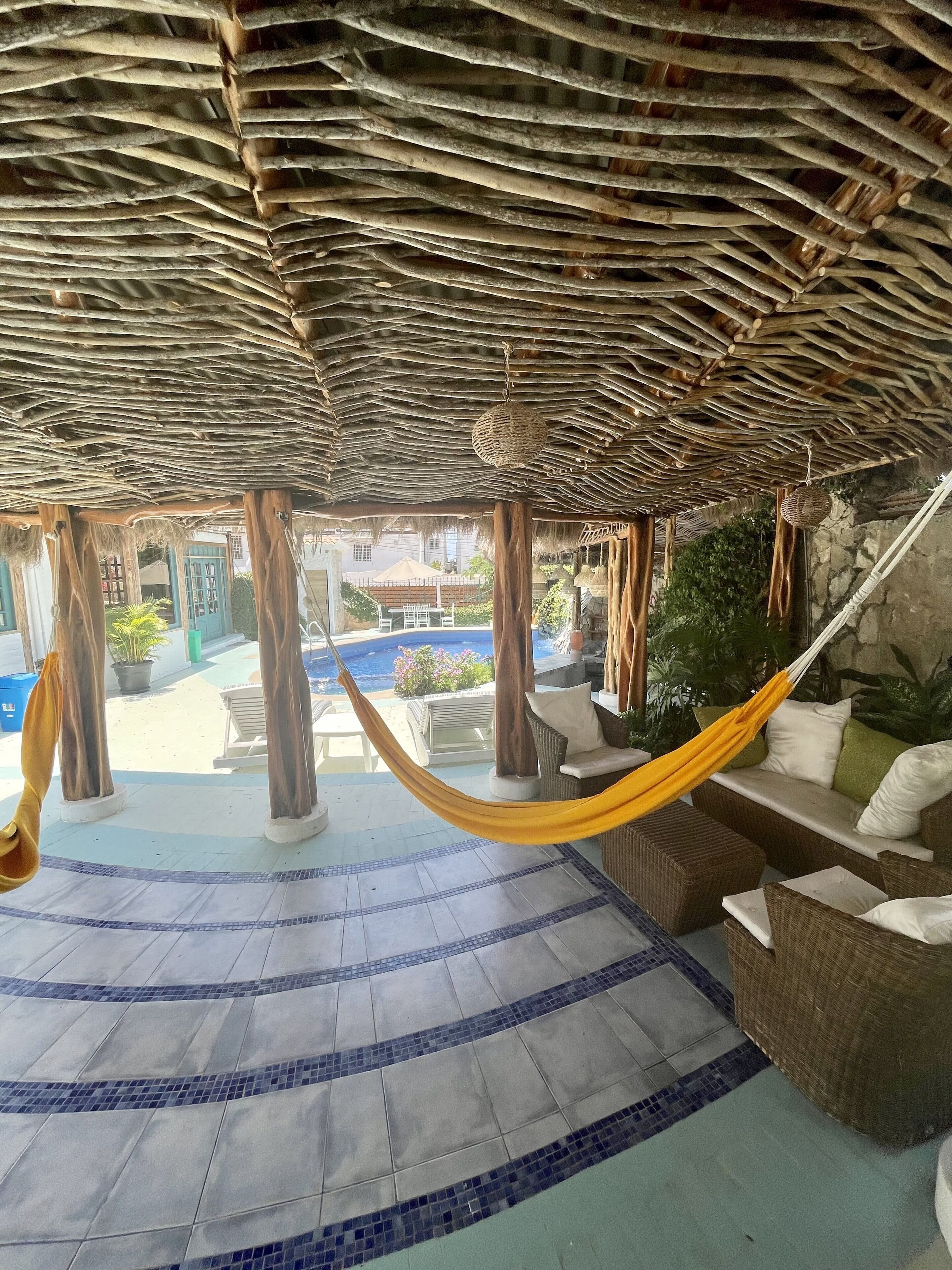 Dobbeltrom – standard, 1 queensize-seng, ved basseng | Utsikt fra rommet