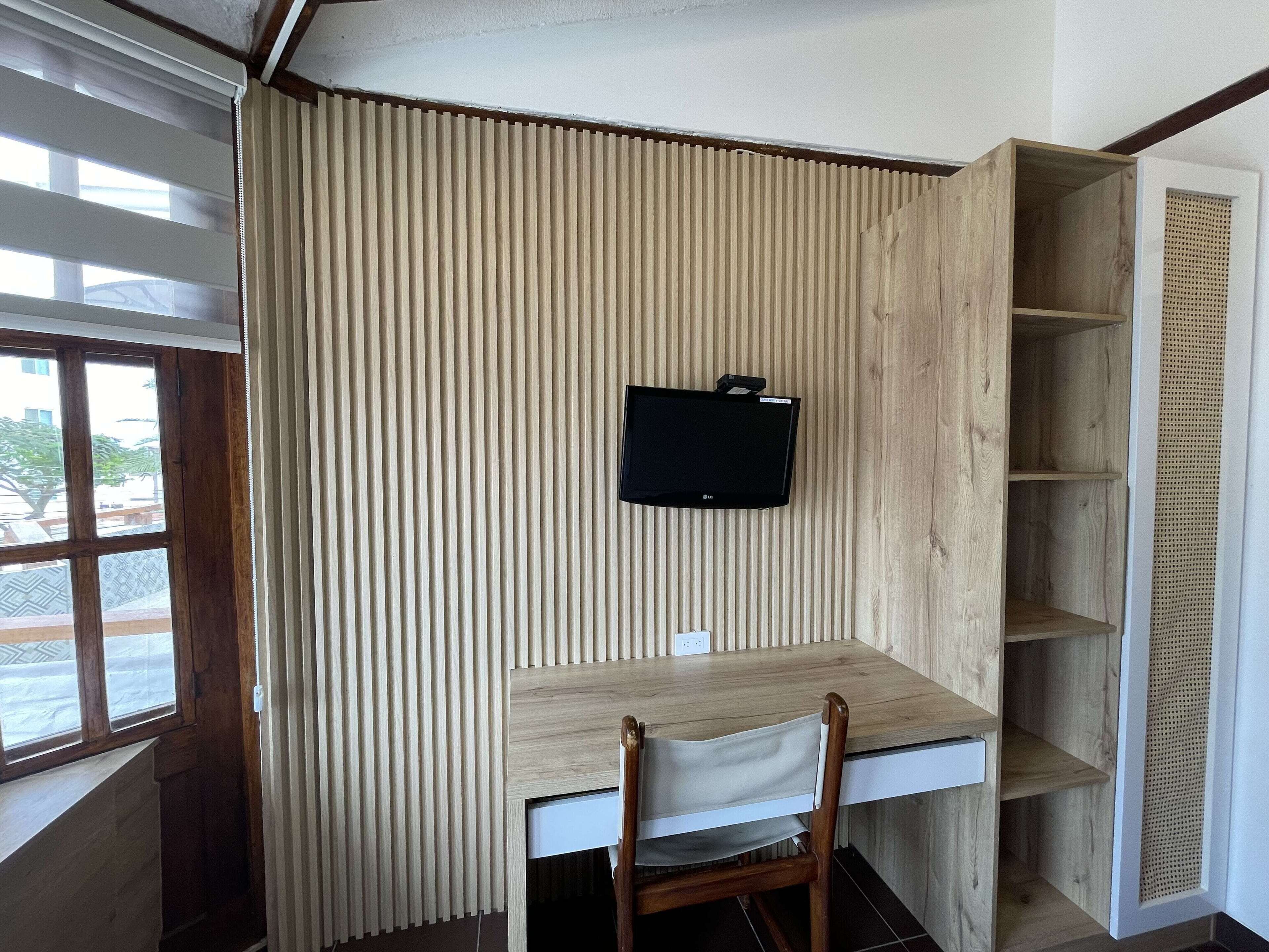 romantic double room, 1 king bed, ensuite | down duvets, iron/ironing board, bed sheets