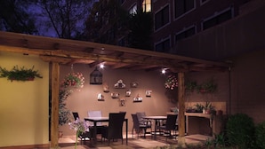 BBQ/picnic Area - Hostal Casa Lloret (Cuenca)