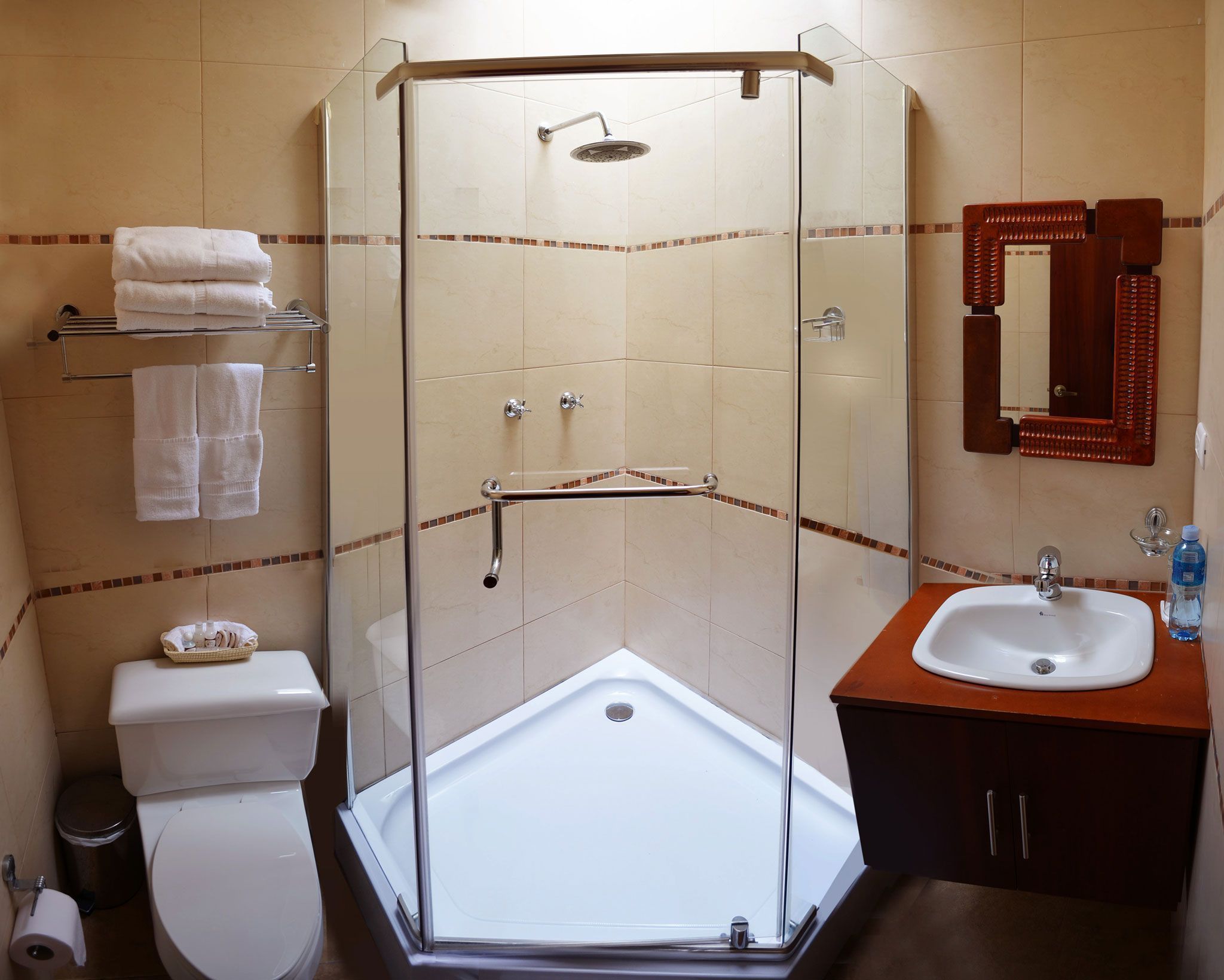 shower, rainfall showerhead, free toiletries, hair dryer