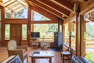 Cabana (For 4 People) | Opções para refeição no quarto