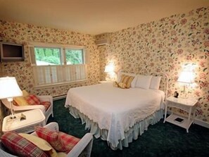 Deluxe King Room | Free WiFi