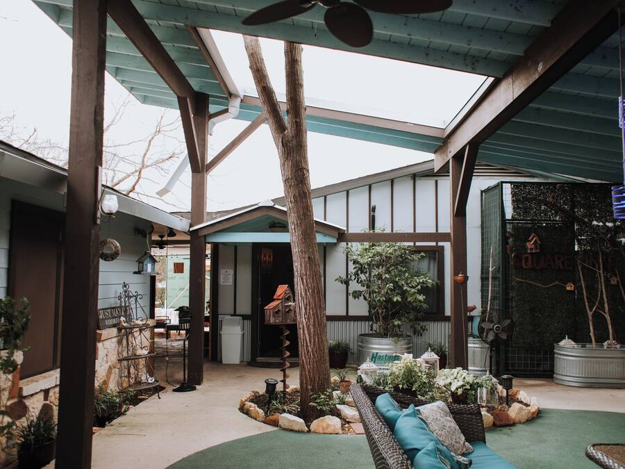Home Suite | Courtyard view