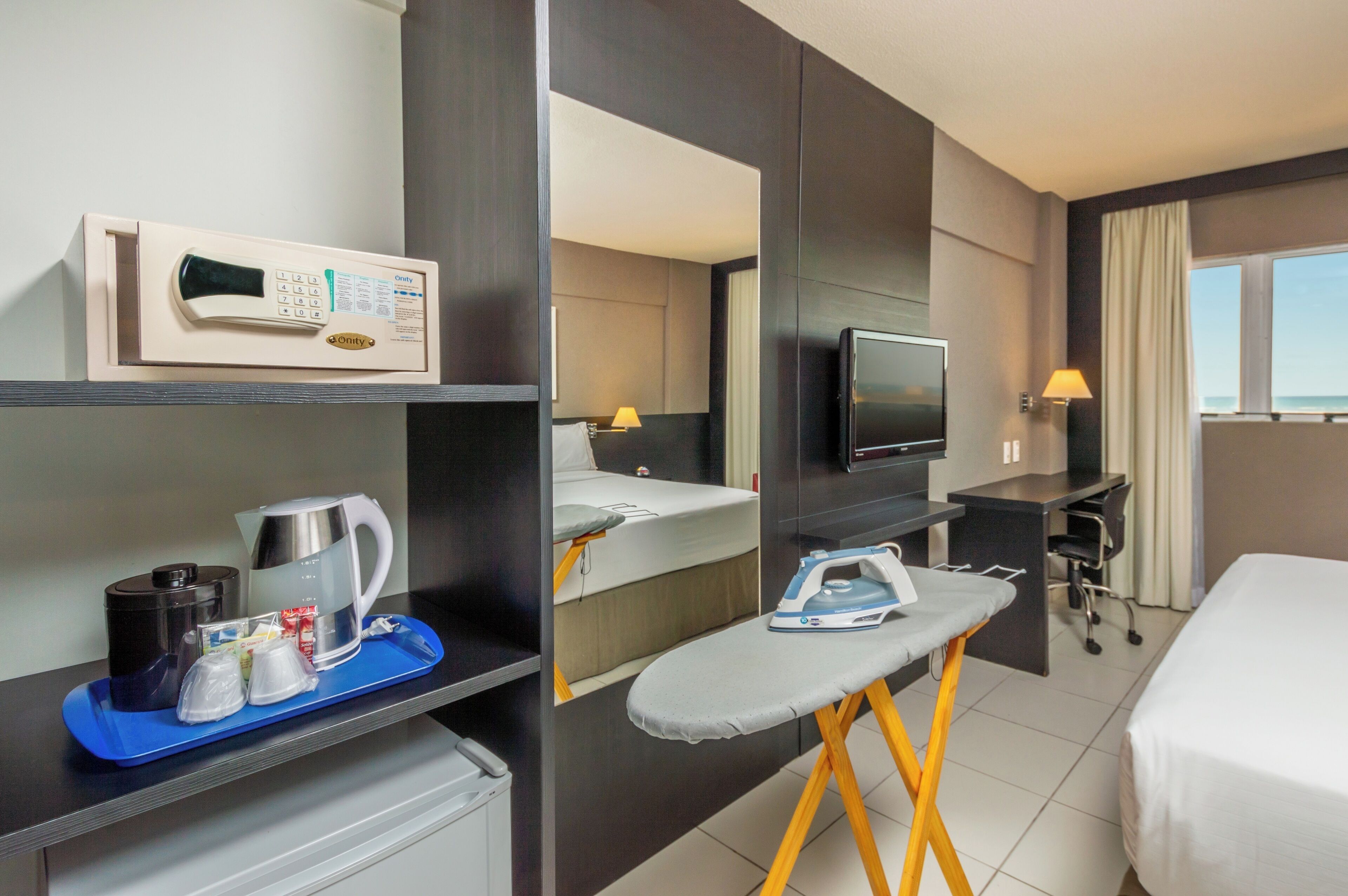 room, 1 king bed, ocean view | in-room safe, desk, iron/ironing board, free wifi