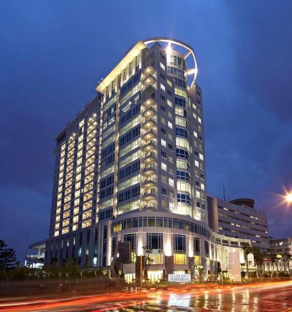 Front of property – evening/night