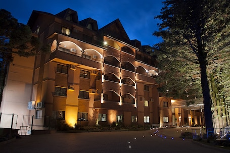 Front of property. Master Gramado Hotel