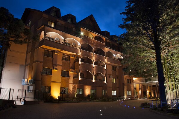 Front of property - Master Gramado Hotel (Gramado)