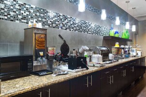 Desayuno buffet incluido todos los días 