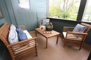 Vintage Tower Suite