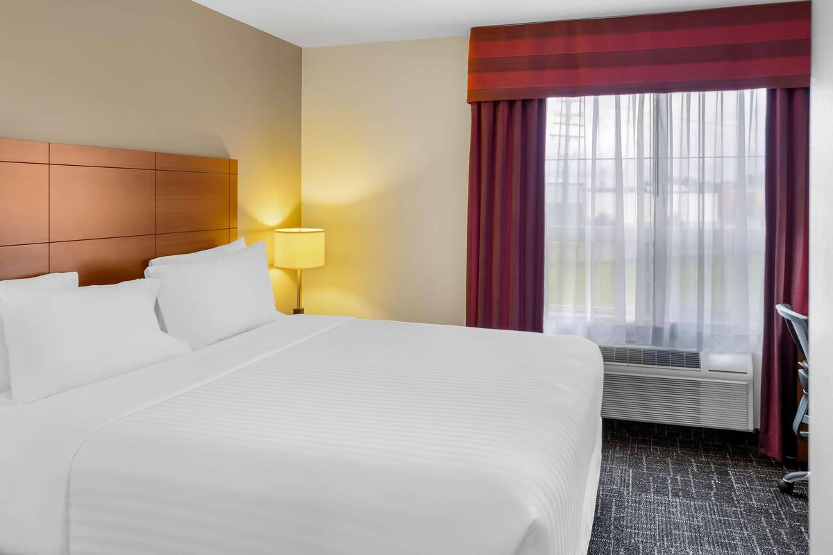 Pillow-top beds, in-room safe, desk, laptop workspace
