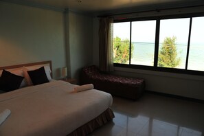 Free WiFi - Magic House Hostel (Cha-am)