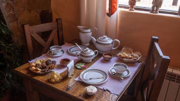 Se sirven desayunos