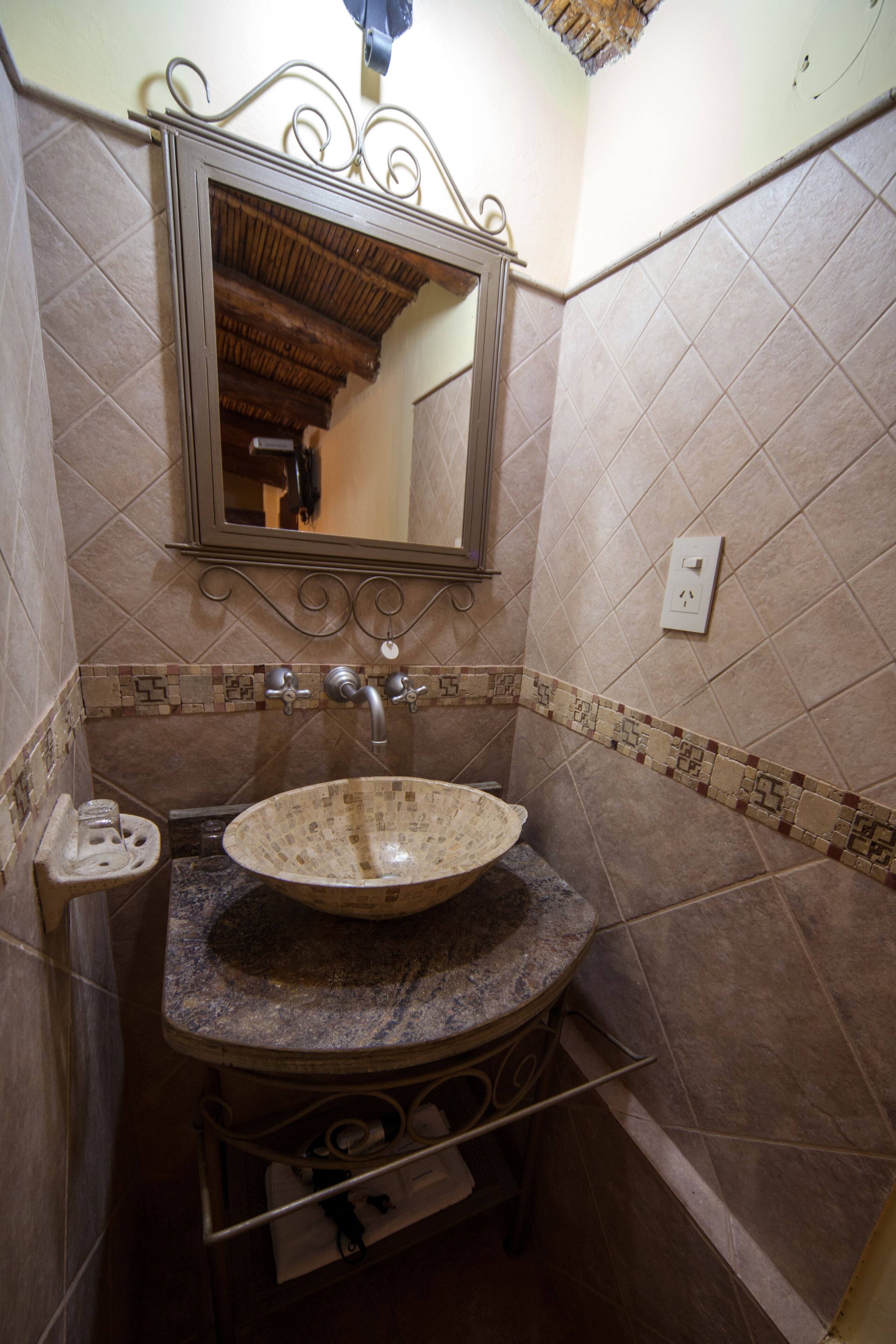 superior double room | bathroom sink