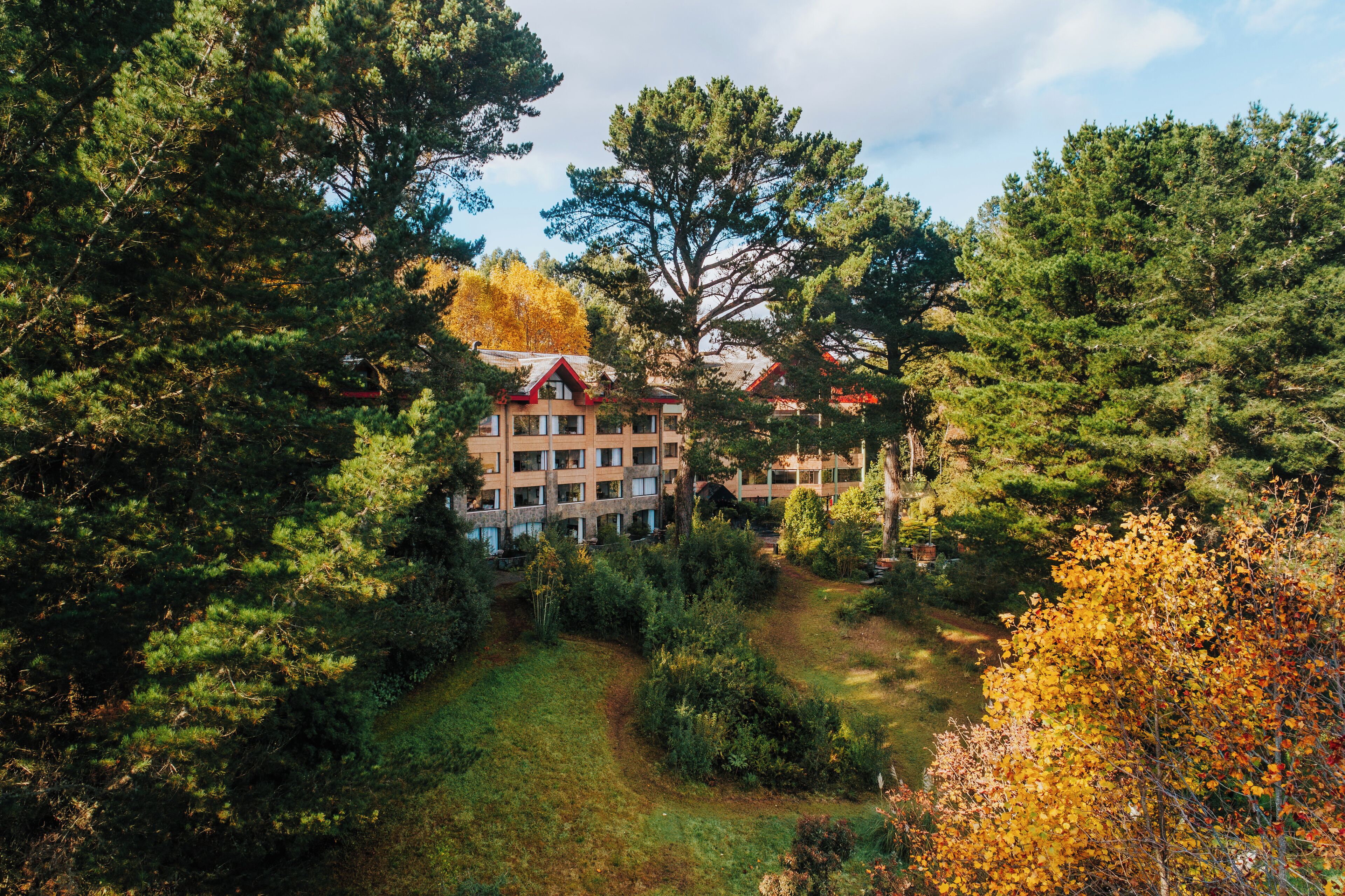 Vista frontal de la propiedad