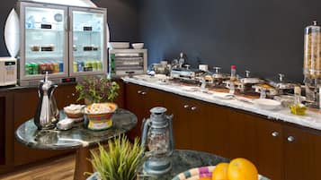 Breakfast (SAR 28 per person)