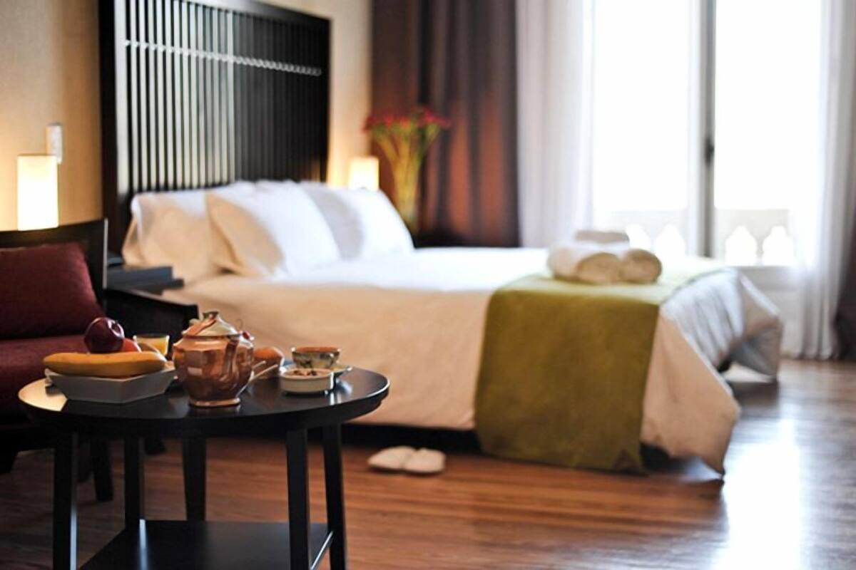 Premium bedding, down comforters, pillowtop beds, in-room safe