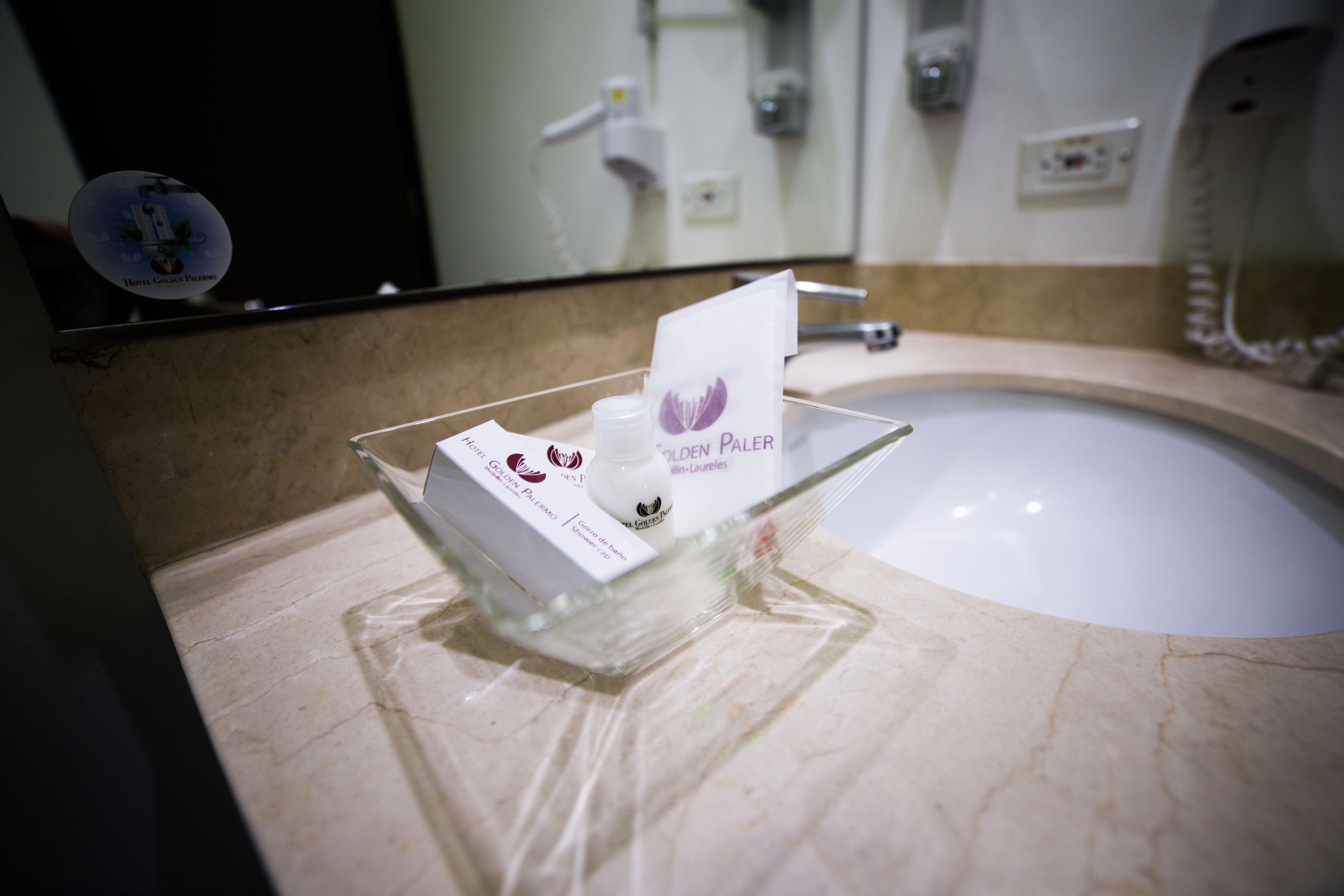 single room | bathroom | shower, towels