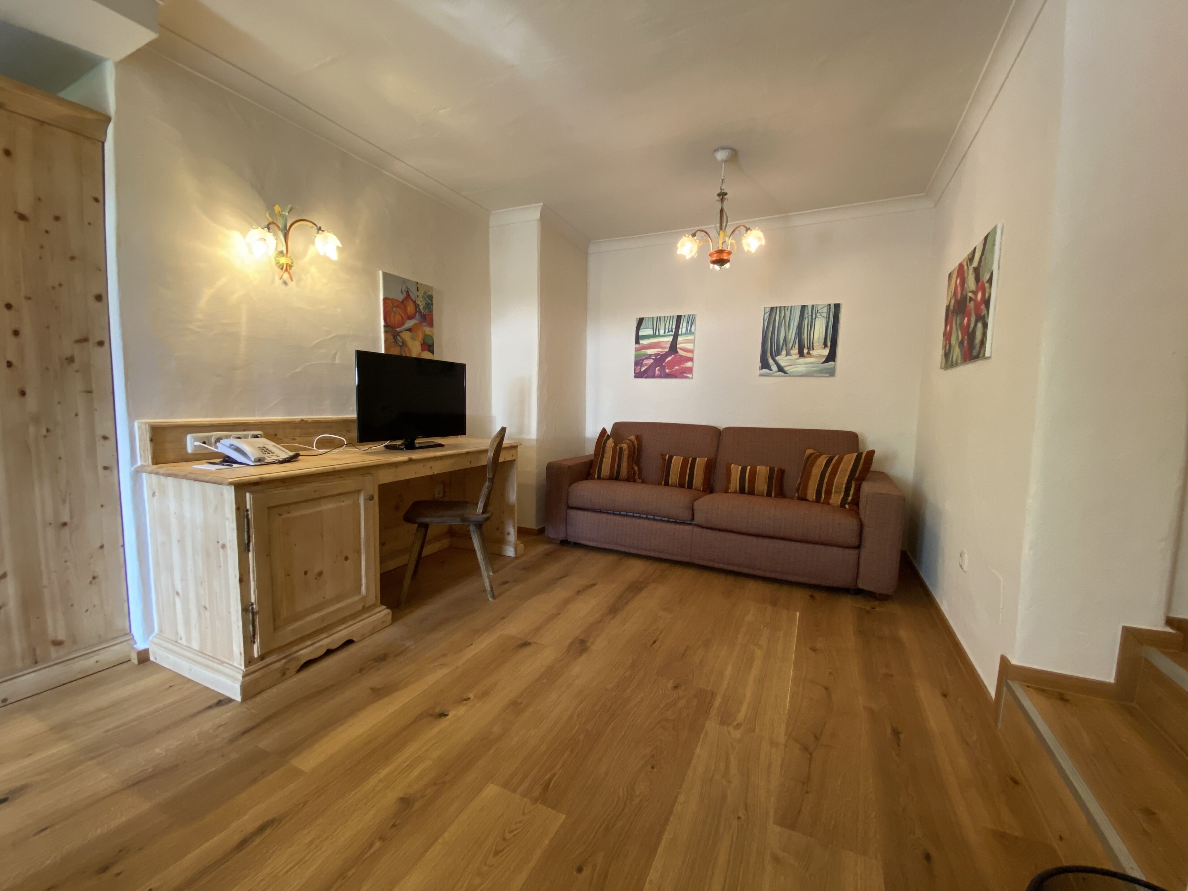 family suite | living area | tv