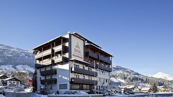 Fachada da propriedade