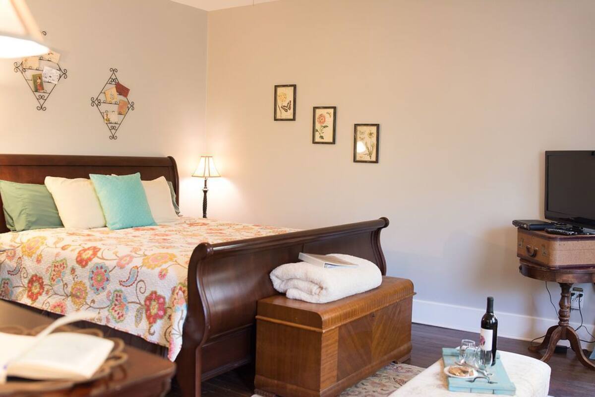 Individually decorated, individually furnished, free WiFi, bed sheets