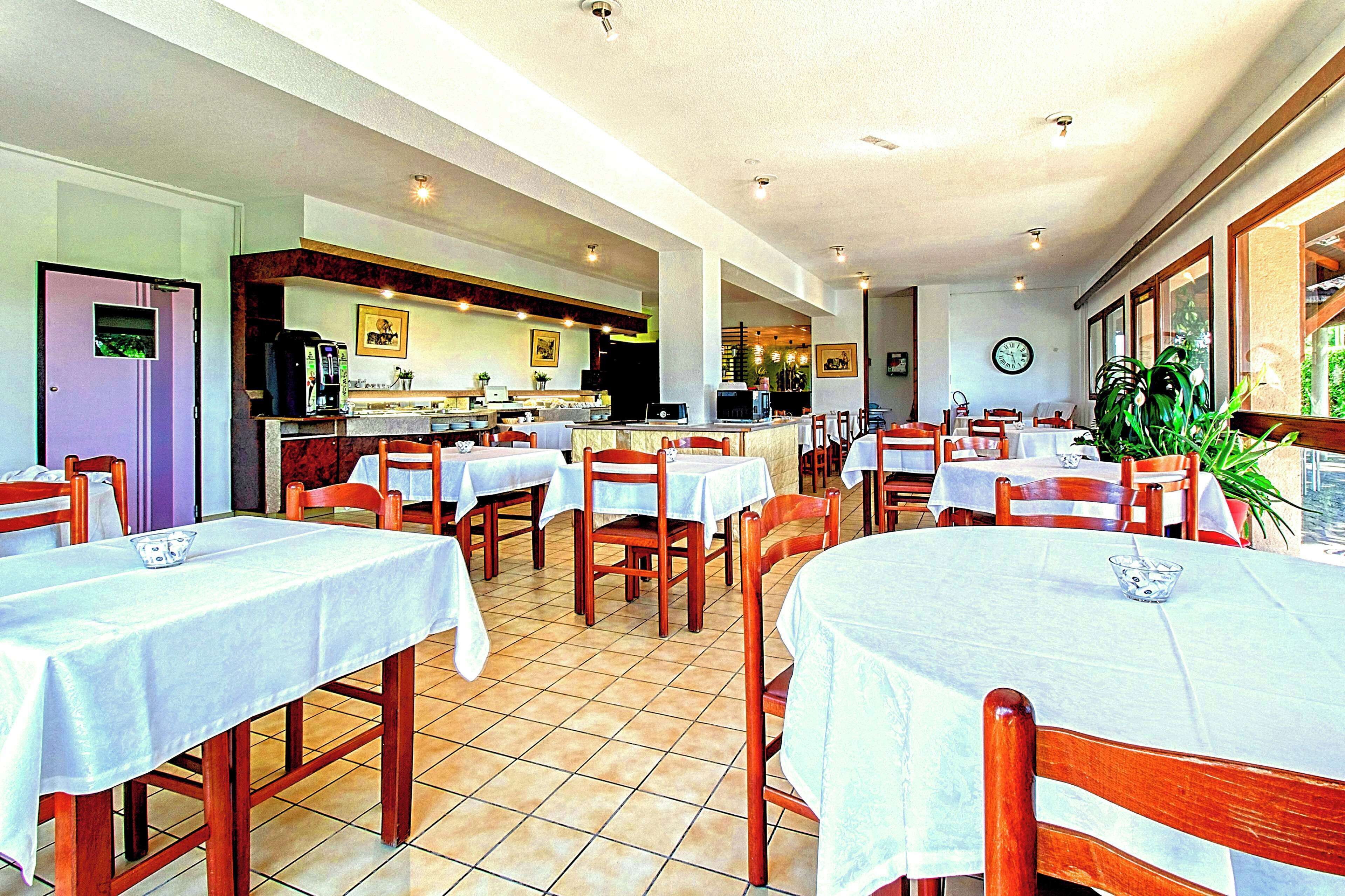 daily buffet breakfast (eur 12 per person)