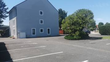 Free self parking