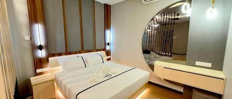 Schreibtisch, kostenloses WLAN