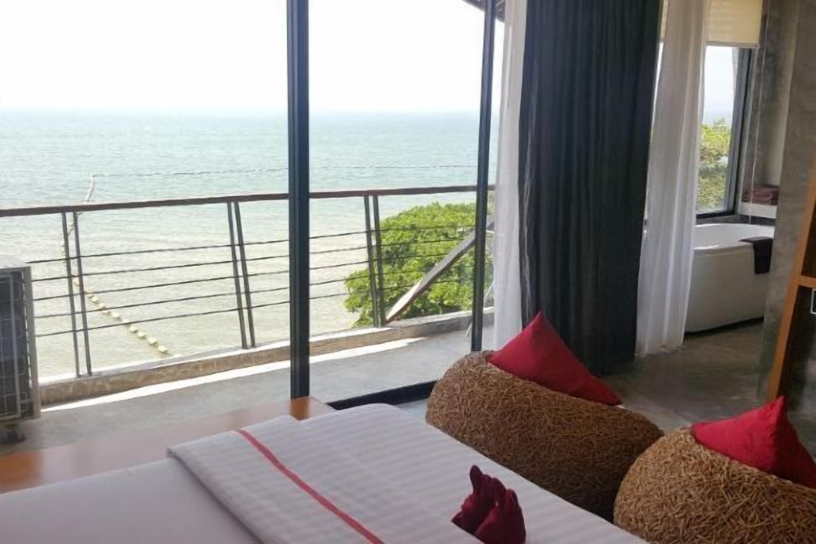 Free minibar, in-room safe, desk, rollaway beds