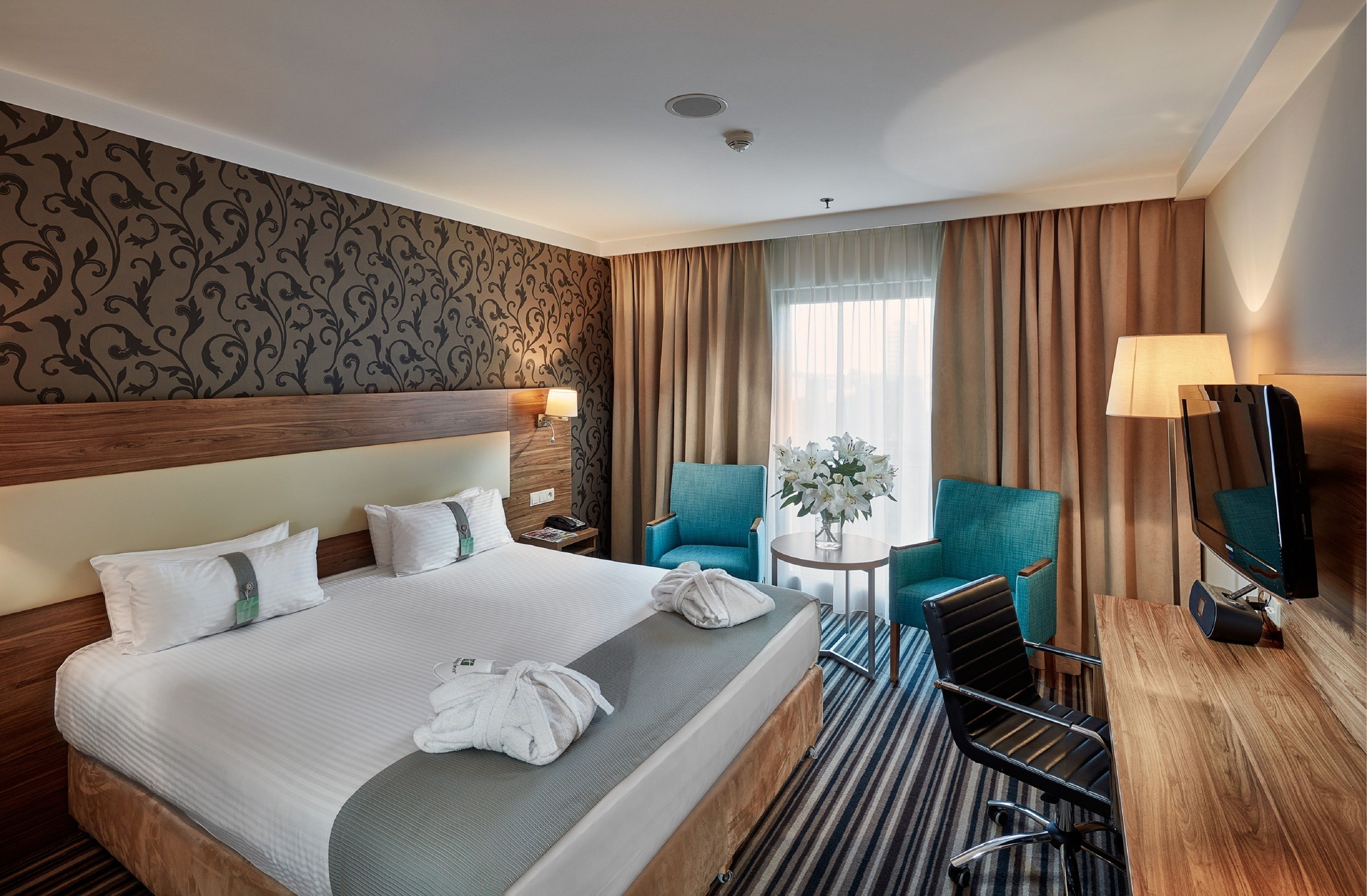 1 bedroom, minibar, in-room safe, desk