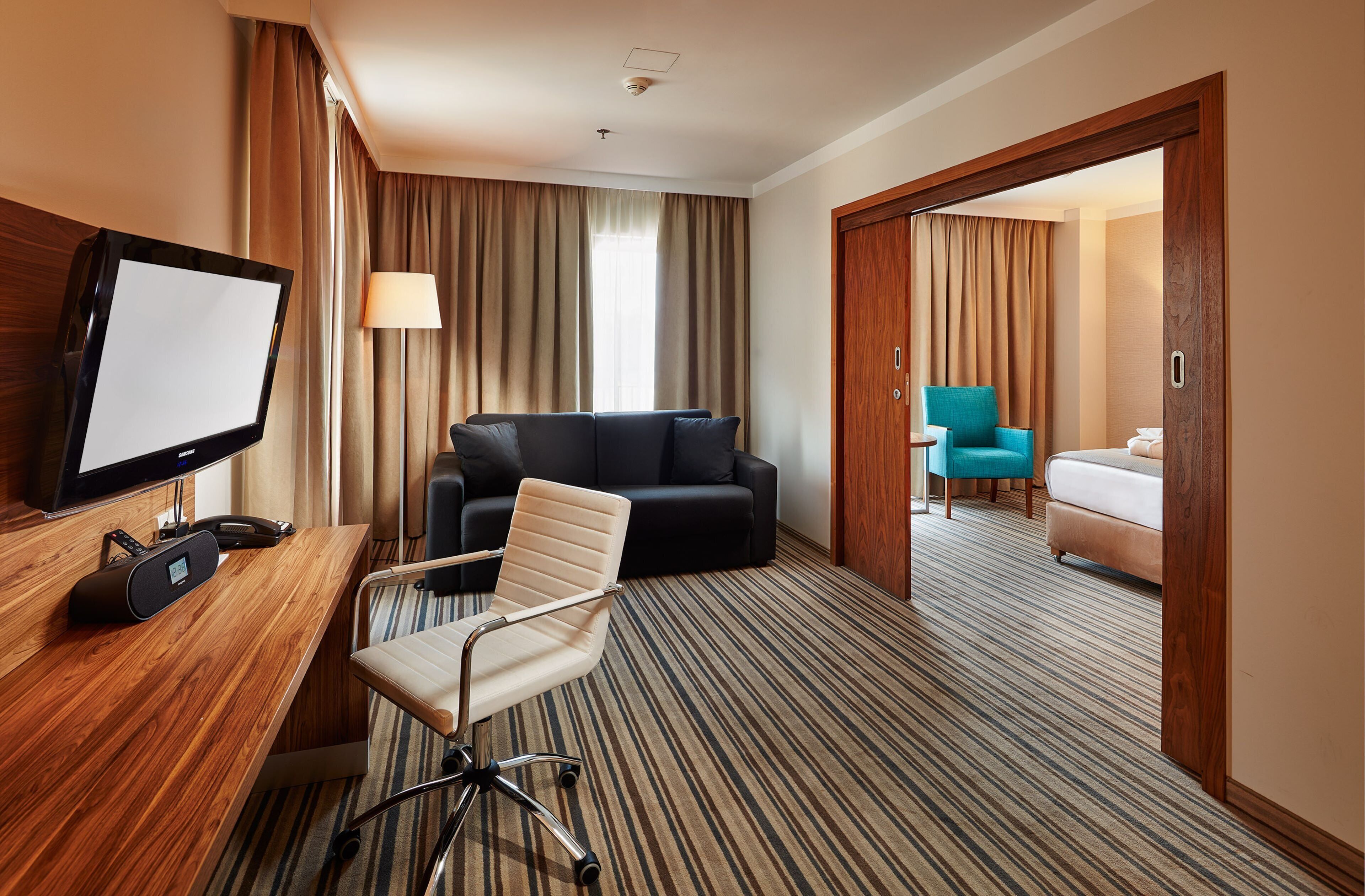 1 bedroom, minibar, in-room safe, desk