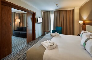 1 bedroom, minibar, in-room safe, desk