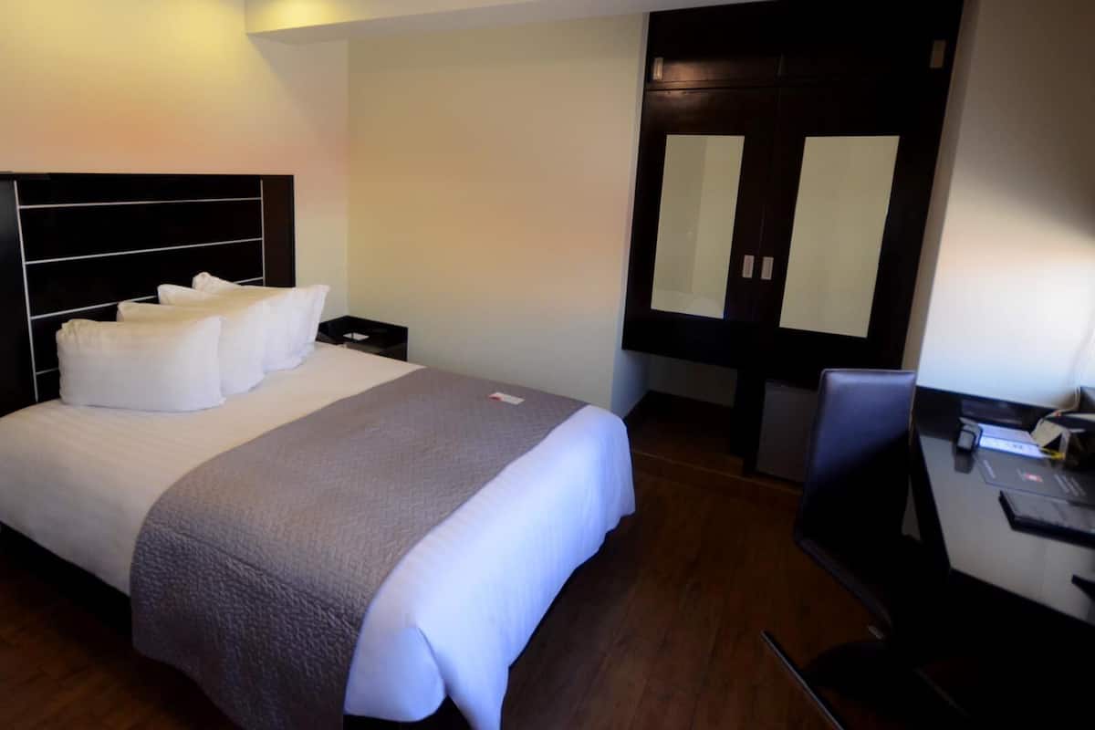 Literie de qualité supérieure, couette en duvet d'oie, minibar