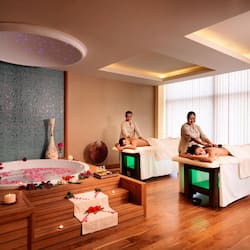 Couples treatment room(s), sauna, steam room, Turkish bath/hammam