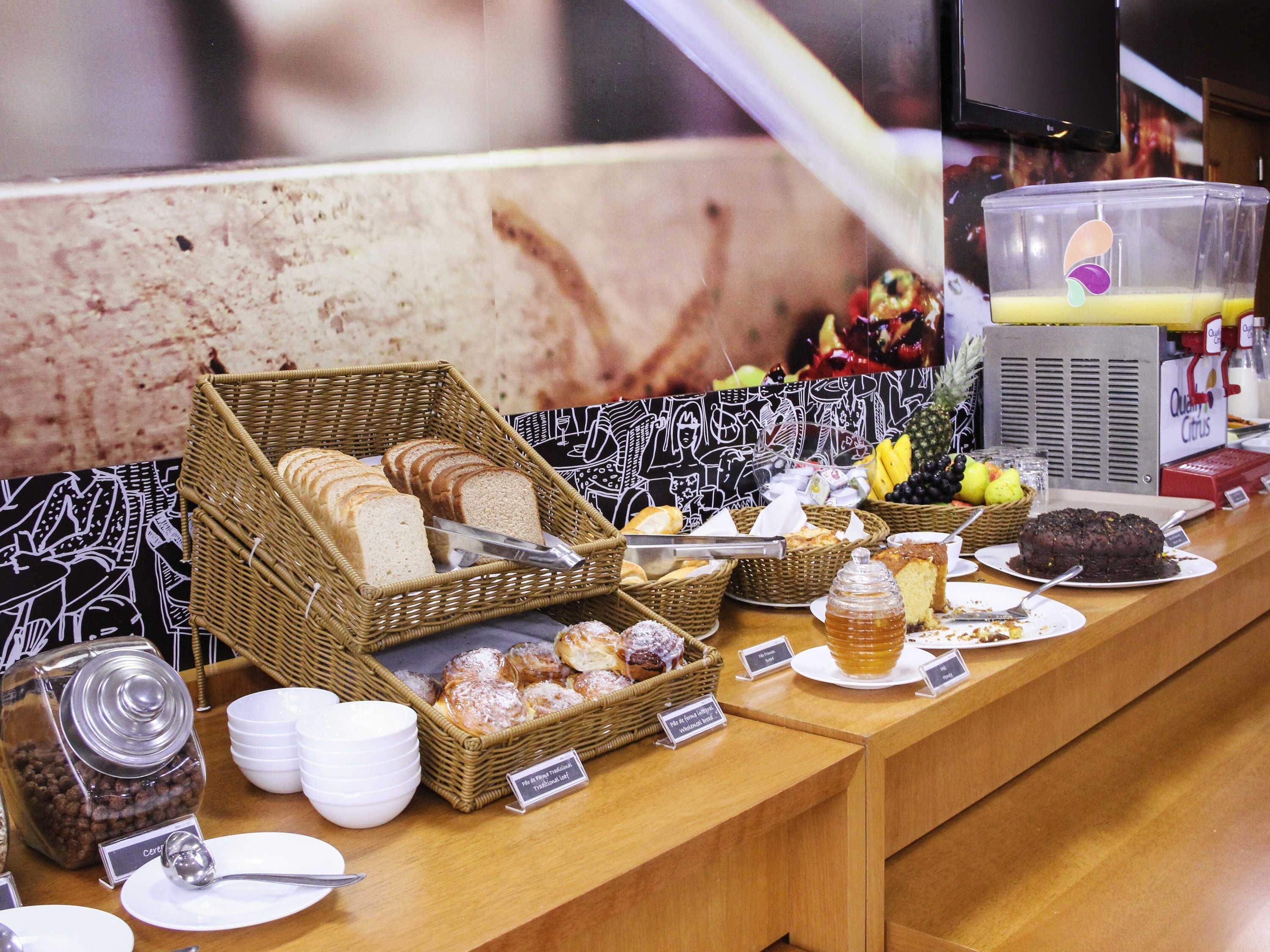 Daily to-go breakfast (BRL 35 per person)