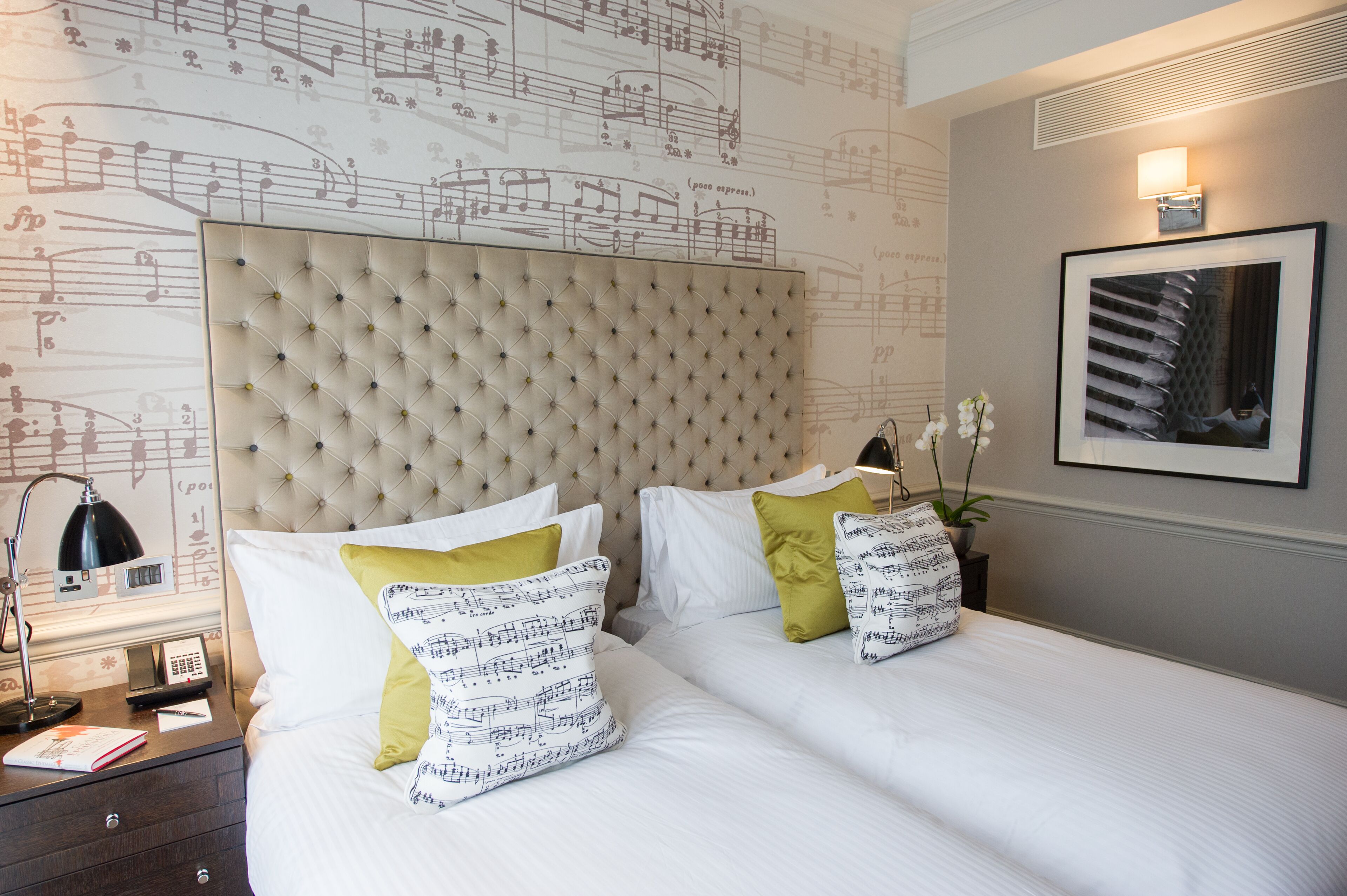 superior double or twin room | 1 bedroom, premium bedding, free minibar, in-room safe