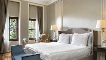 Deluxe King Room with Pera View | 1 間睡房、高級寢具、迷你吧、房內夾萬