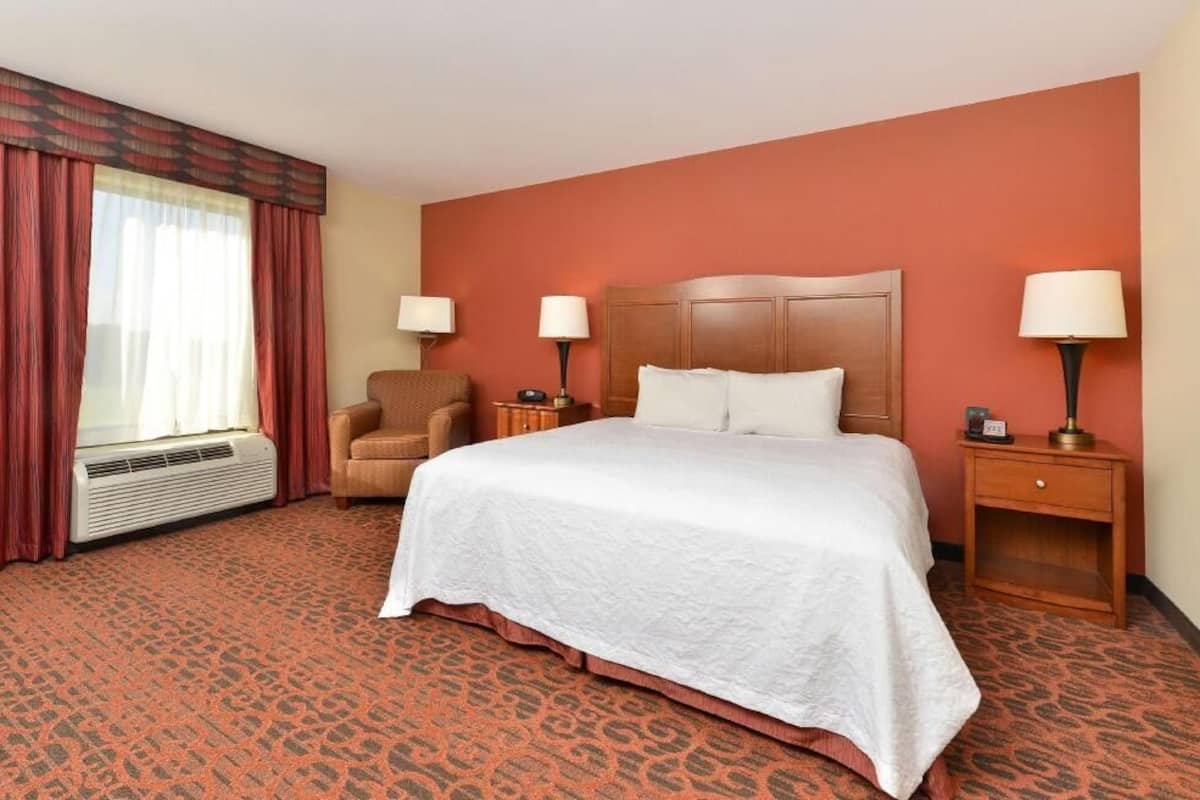 Literie de qualité supérieure, couette en duvet d'oie, minibar, bureau