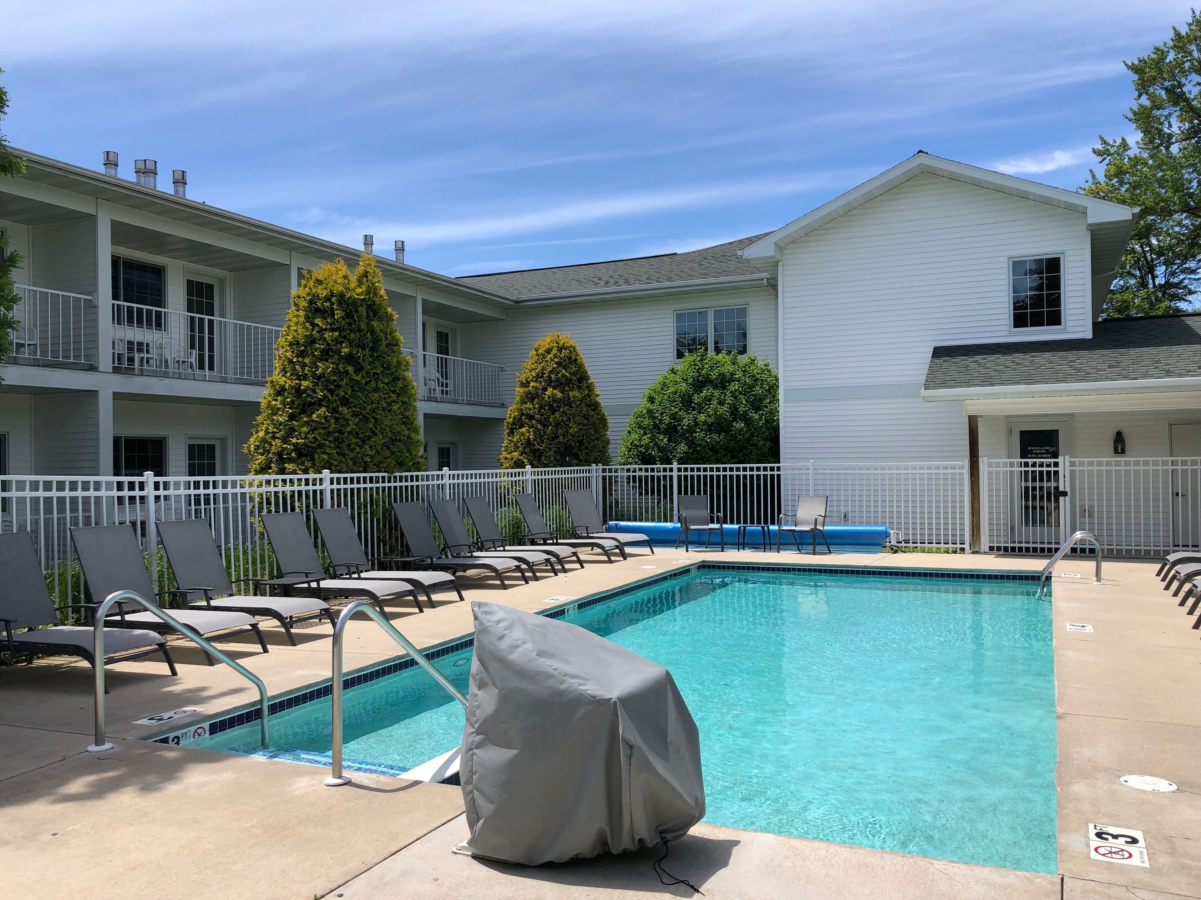 deluxe oak suite | view from room