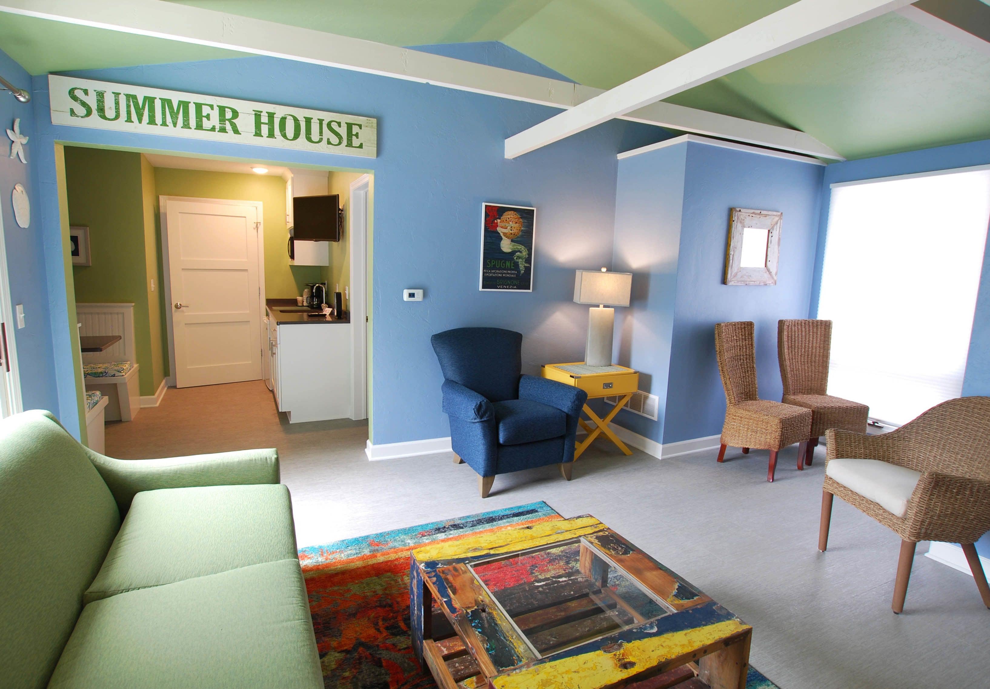 cedar (guest house) | living room